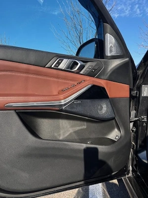 BMW X5 xDrive 45e Plug in Hibrid, 394 CP, Pachet M, Maximul posibil de optionale - imagine 5