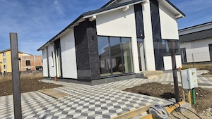 Casa cu toate utilitatiile, 4 camere, 2 bai, 470 m teren - Intabulata  - imagine 3