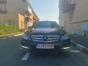Vând Mercedes c clas feizlift avangard  - imagine 3