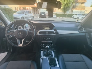 Vând Mercedes c clas feizlift avangard  - imagine 5