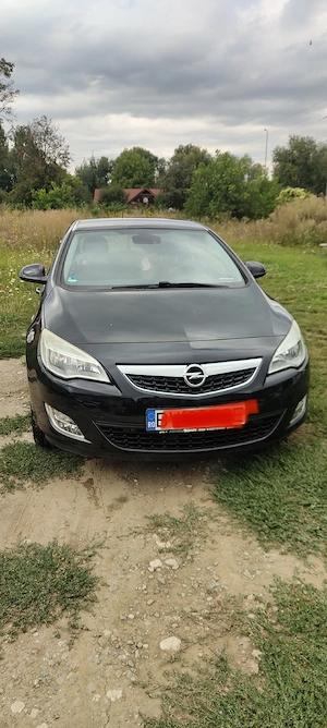 Opel Astra J 1.4 Turbo 140 CP   172000 km - imagine 3