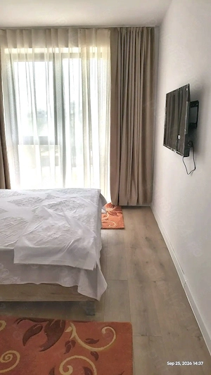  Închiriez Apartament cu 2 camere, Hils Titanium, parcare subterană - imagine 2