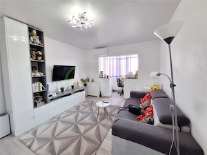 Apartament cu 2 camere renovat – Strada Mioritei | Etaj 3 | Izolat, centrala proprie si beci - imagine 2