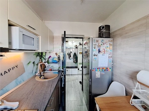 Apartament cu 2 camere renovat – Strada Mioritei | Etaj 3 | Izolat, centrala proprie si beci - imagine 10