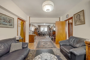 Apartament de 4 camere cu 3 băi, 137mp, centrală proprie, bloc 1983! - imagine 17