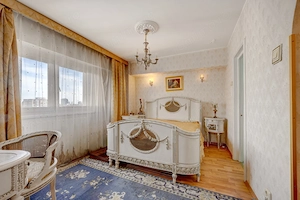Apartament de 4 camere cu 3 băi, 137mp, centrală proprie, bloc 1983! - imagine 4
