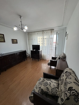  Apartament cu 2 camere DE VÂNZARE   zona HOTEL ROMAN