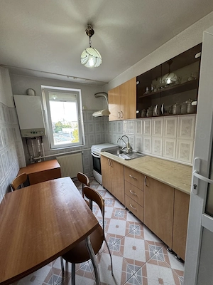  Apartament cu 2 camere DE VÂNZARE   zona HOTEL ROMAN - imagine 5