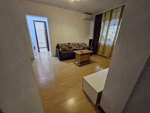 Apartament cu 2 camere de vânzare în Tomis I   75.000   negociabil