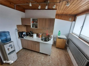 Spațiu de închiriat pretabil pentru birouri sau locuit. - imagine 3
