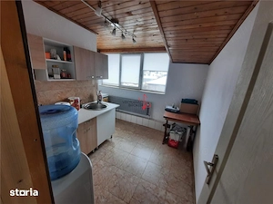 Spațiu de închiriat pretabil pentru birouri sau locuit. - imagine 9