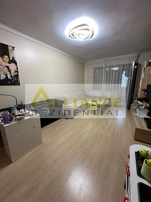 3  camere sector 3 Metrou 1 Decembrie
