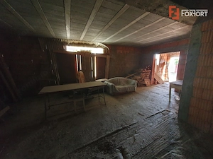 Casa individuala la rosu, intabulata - Uliuc - Sacosu Turcesc - imagine 7