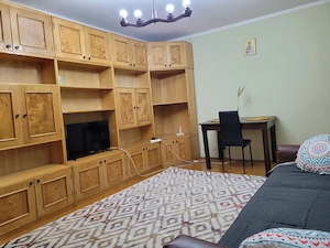 Apartament 2 camere et. 3 din 4, zona Soarelui (parc). Decomandat, mobilat si utilat. Bloc acoperit - imagine 7