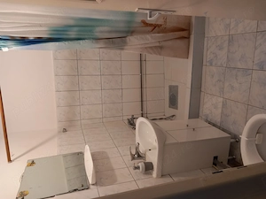 Închiriez apartament  - imagine 9