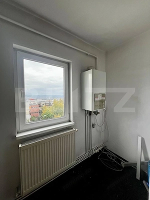 Apartament de vanzare, 3 camere, 65 mp, zona Piata Zorilor - imagine 2