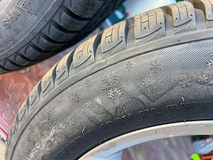 Vand jante aliaj T6 echipate cauciucuri de iarna