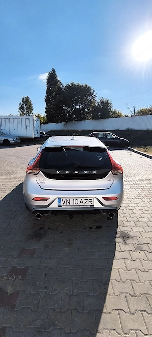 Volvo V40 R-Design 1.6D 2014 - imagine 2
