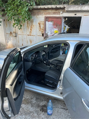 FORD focus sedan  1.8 tdci 116cp 2008 - imagine 5