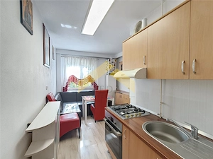 Apartament 2 camere de vanzare in zona Aurel Vlaicu - imagine 2