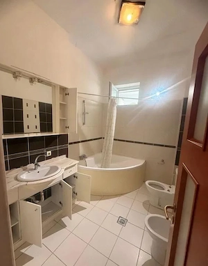 Vand apartament 2 camere langa metrou - imagine 7