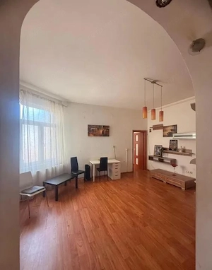 Vand apartament 2 camere langa metrou - imagine 3