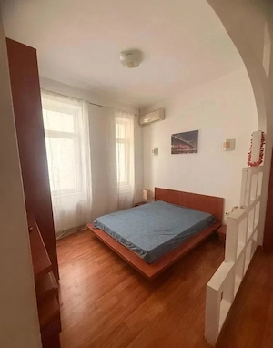 Vand apartament 2 camere langa metrou - imagine 2