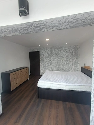 Apartament 3 camere, 92 mp, etaj 1   mobilat și utilat complet - imagine 8