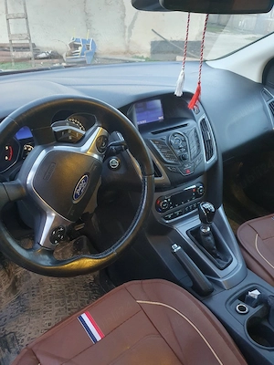 Vând Ford focus k3 2013 1.6 diesel  - imagine 2