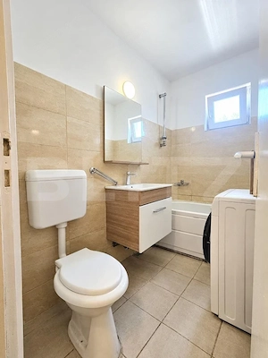 Apartament cu 2 camere, 45 mp, zona Ultracentral - imagine 6