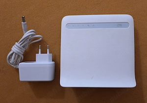 Router ZTE (are si Cartela) + Alimentator