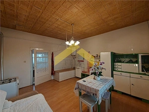 Casa la sol de vanzare in localitatea Livada , Arad - imagine 10