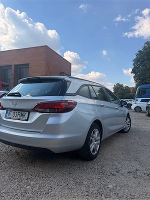 Opel Astra K 2021 - imagine 3