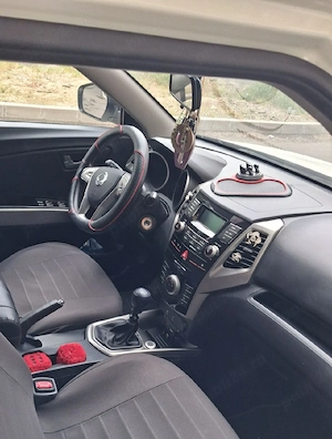 Ssangyong Tivoli 2016 - imagine 6