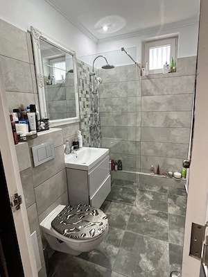 Apartament 3 camere de vânzare   Podgoria, Arad | Etaj 2 | Persoana fizica - imagine 3