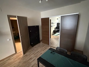 proprietar inchiriez apartament o camera City of Mara - imagine 4
