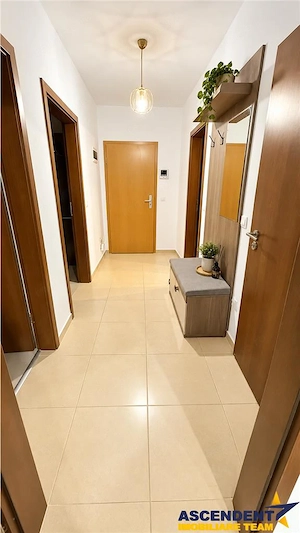 Apartament 2 camere decomandat, renovat, balcon, parcare, boxa,Tractorul, Brasov - imagine 6