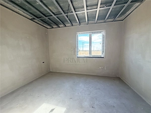 Duplex pe plan - 2 bai - canalizare - imagine 5