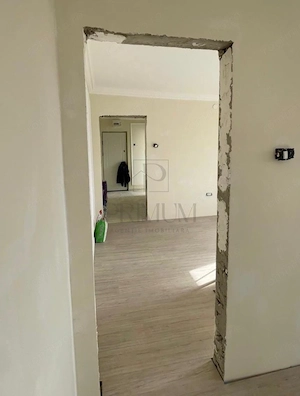 SAGULUI - 2 CAMERE - BALCON DESCHIS - COMPLET RENOVAT - imagine 5