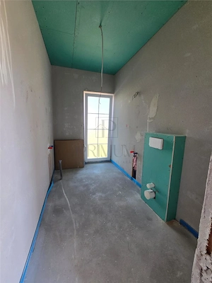 Duplex in zona foarte buna - personalizare interioara - imagine 11