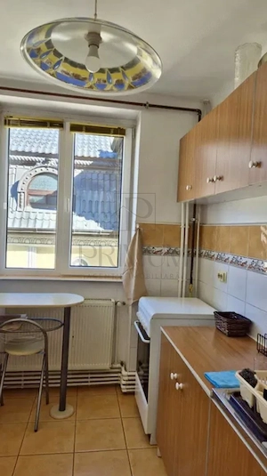 Ultracentral, 2 Camere, Centrala, Decomandat - imagine 4