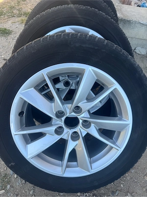 Jante Audi A4 cu anvelope de iarna