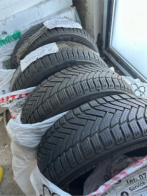 Cauciucuri de iarna  Michelin Alpin 6 205/55 R16 stare excelenta