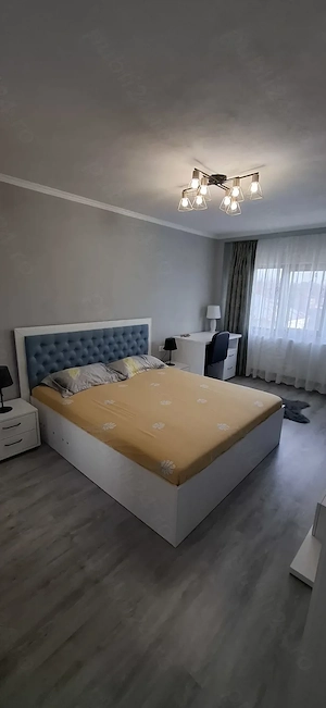 Vând apartament in centru orasului - imagine 5