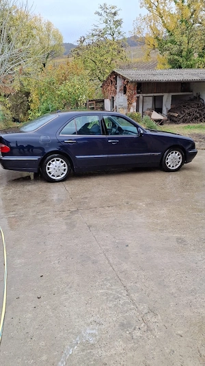 vand Mercedes E class - imagine 3