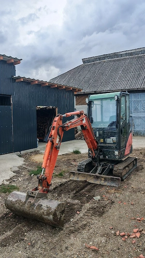 Miniexcavator Hitachi 2 tone, 2011,2700ore - imagine 3