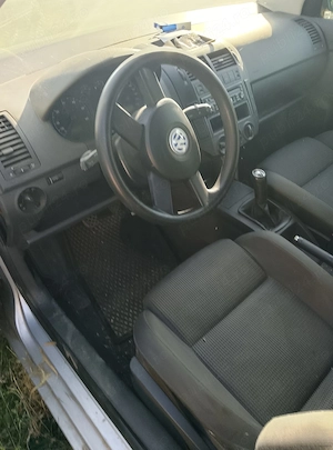 Dezmembrez Vw Polo 9n,motor defect. - imagine 9