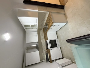 Apartament 3 camere decomandat, Renovat complet în 2020 Oradea Ideal și pentru Cabinet medical  - imagine 3