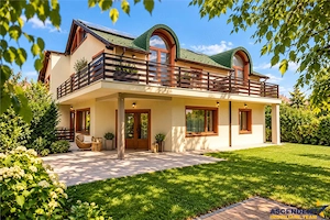 Vila exclusivista Sacele, 4 minute de Brasov, 385 mp utili, 630 mp teren, 3 zone de locuit, garaj, i