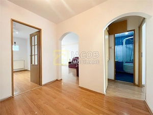 Apartament 3 camere decomandate | Etaj 1 | Str. Tudor Vladimirescu, Moinesti - imagine 6
